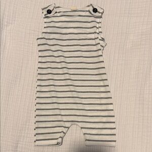 Sleeveless Stripe Baby One-Piece Romper in White and Gray